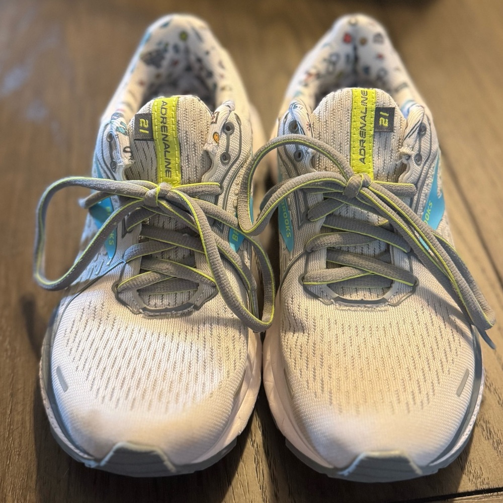 Brooks Adrenaline 21 women’s 6.